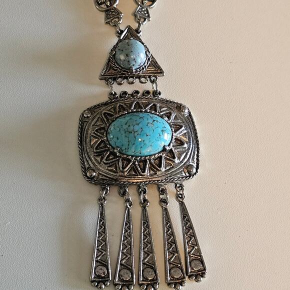 Vintage Native American Style Silver Engraved Turquoise Cabochon Necklace - Picture 2 of 8